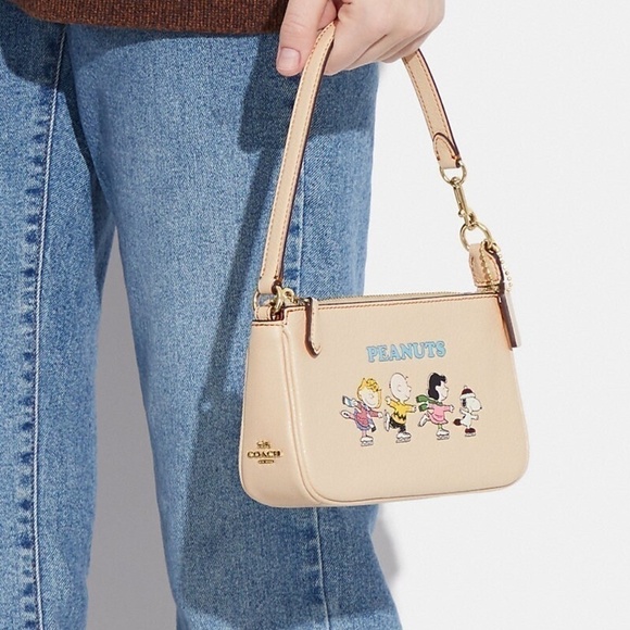 Coach Peanuts and Friends mini shoulder bag NWT - Picture 2 of 4